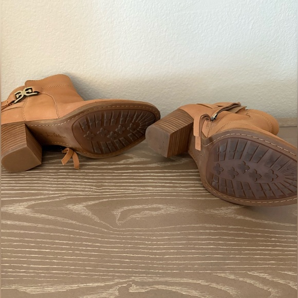 Sam Edelman Morgon Ankle Bootie size 8 in Nut Brown - Picture 5 of 7